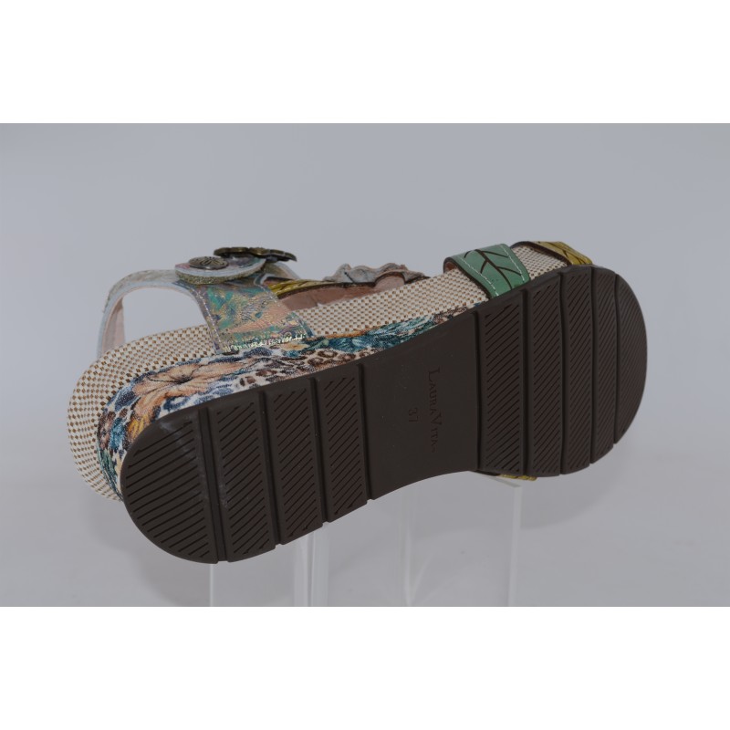 barry 41 - laura vita