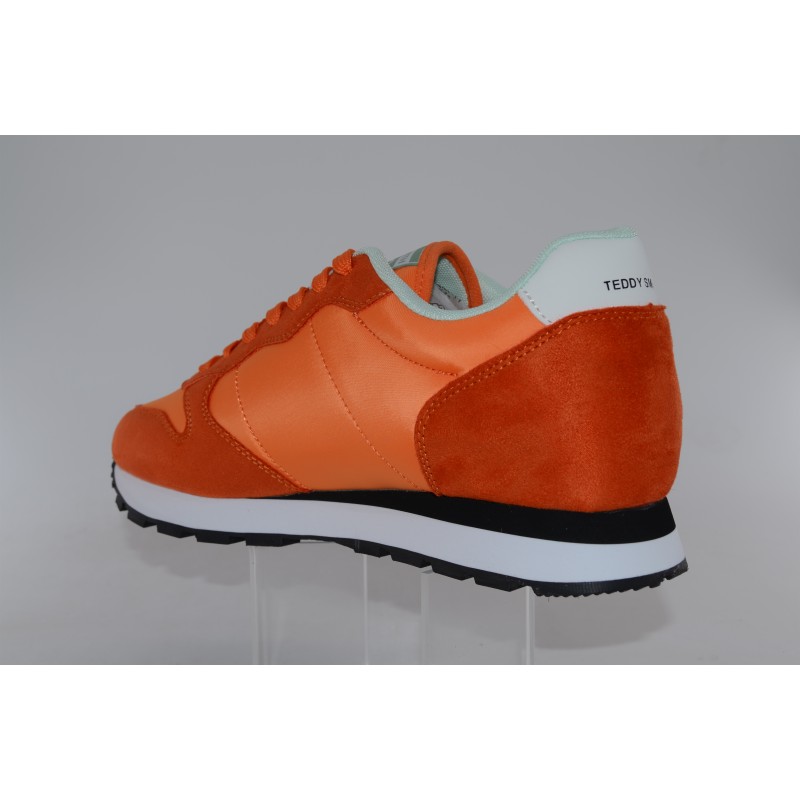 120663 - teddy smith