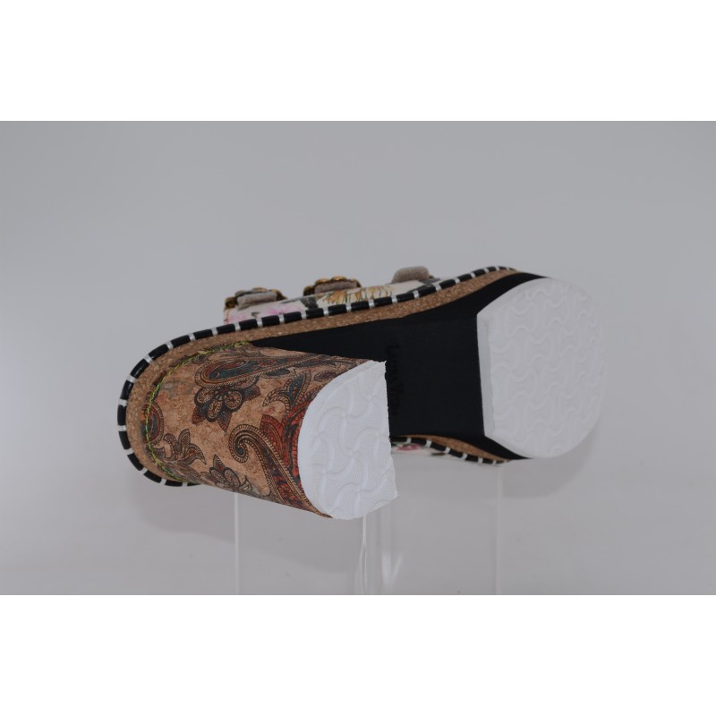 naomio 10 - laura vita